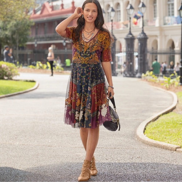 Johnny Was Dresses & Skirts - Johnny Was Mesh Overlay Jovie Embroidered Midi Dress